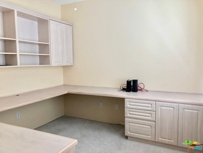 Building Photo - 78817 Abalone Way