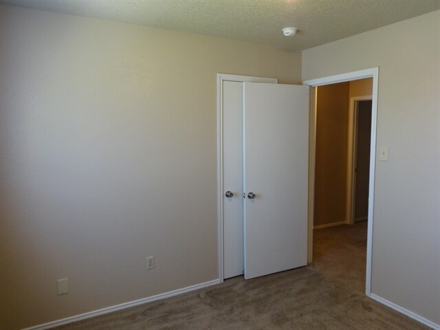 Building Photo - 3622 Pavillion Cir