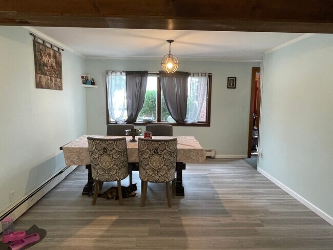 Dining room - 53 Cornwell Ave