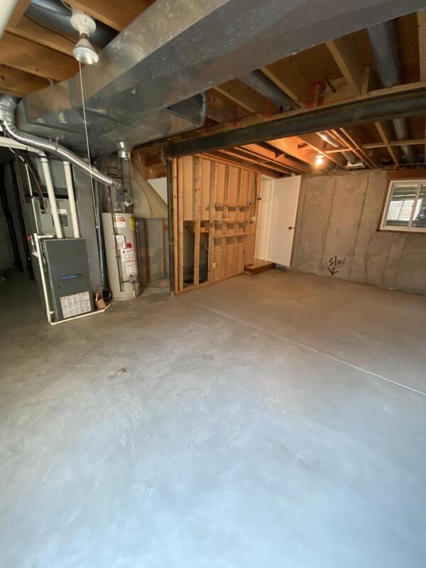 Building Photo - 2551 Sagebrush Ave