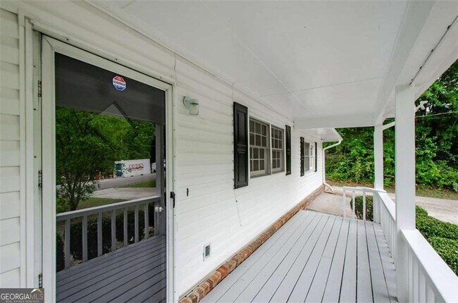 Building Photo - 2923 Bicentennial Dr SW