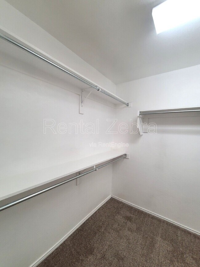 Building Photo - 8612 Orleans Ln