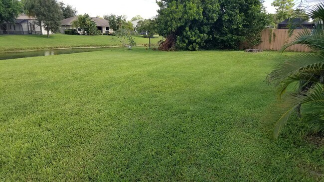 Building Photo - 14507 Larkspur Ln