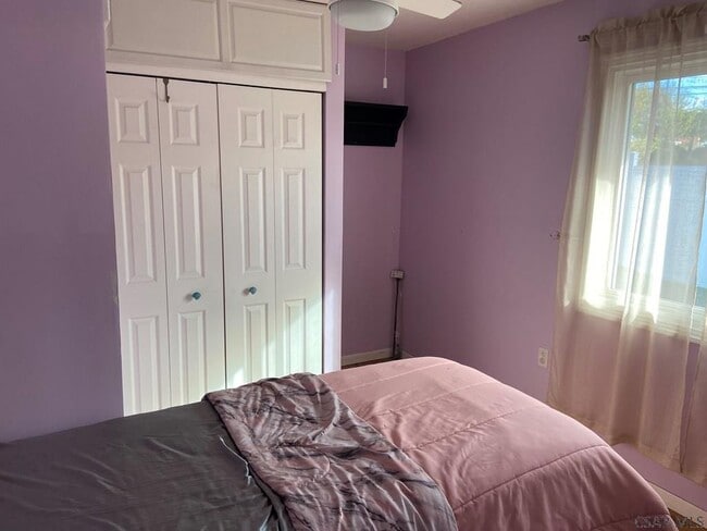 Building Photo - 129 Hawthorne St