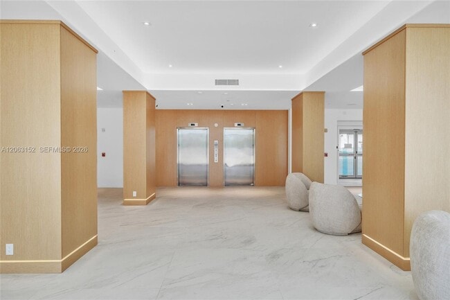 Building Photo - 4201 N Ocean Blvd