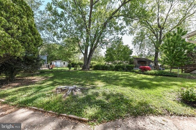 Building Photo - 1020 S Hoga Rd