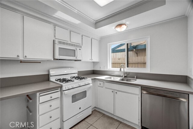 Building Photo - 4526 Heil Ave