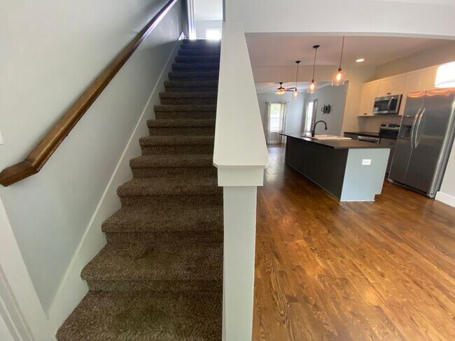 Building Photo - Beautiful 3 Bed 2 Bath in Madison - Newer Construction