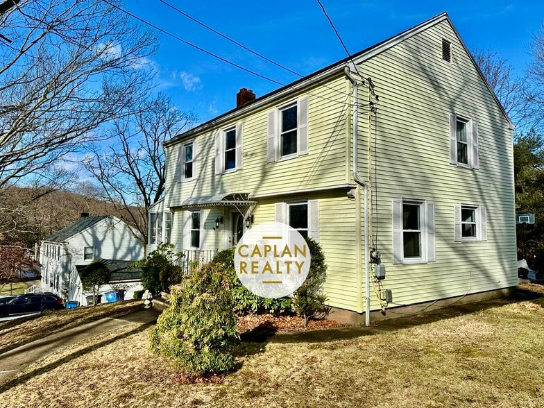 Building Photo - 29 Wellington Rd