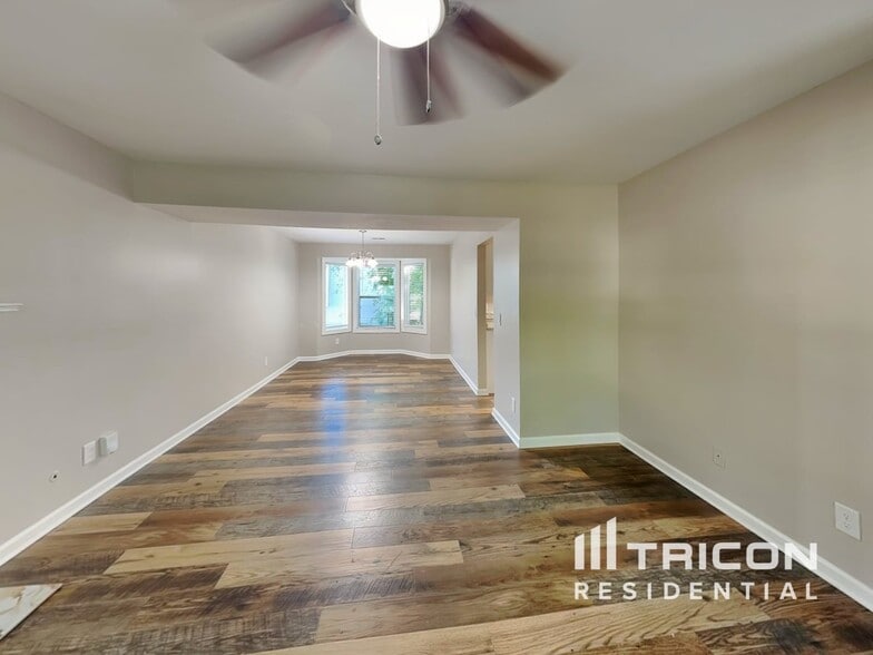 Building Photo - 1820 Crestwood Dr NW