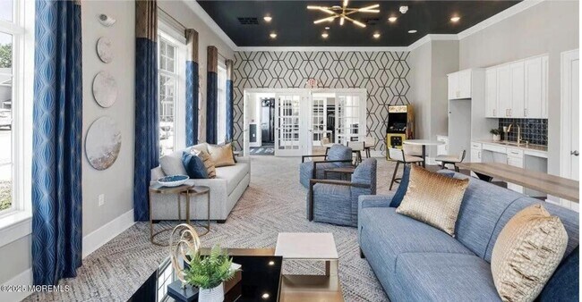 Building Photo - 2206 Pilot St