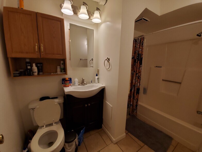 Building Photo - 932 Mississippi St