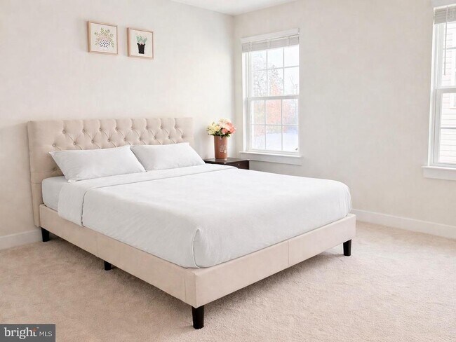 Building Photo - 11360 Wheeler Ridge Dr