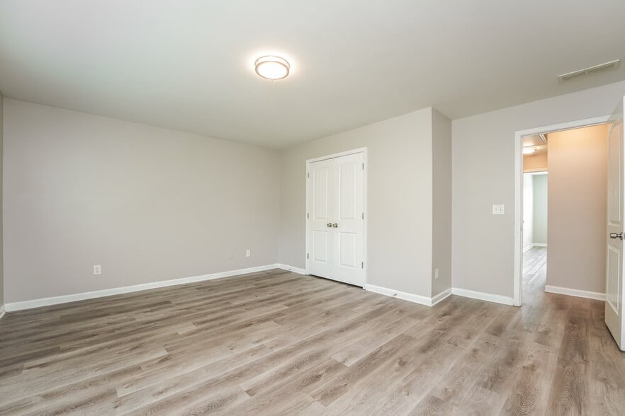 Building Photo - 2054 Jessica Way