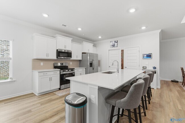 Building Photo - 344 Sandy Oak Dr