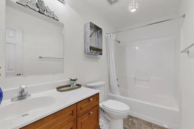 Building Photo - 6622 Victoria Ave