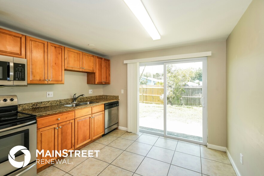 Building Photo - 6805 Matilda Ct