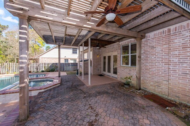 Building Photo - 26 Clover Gate Cir