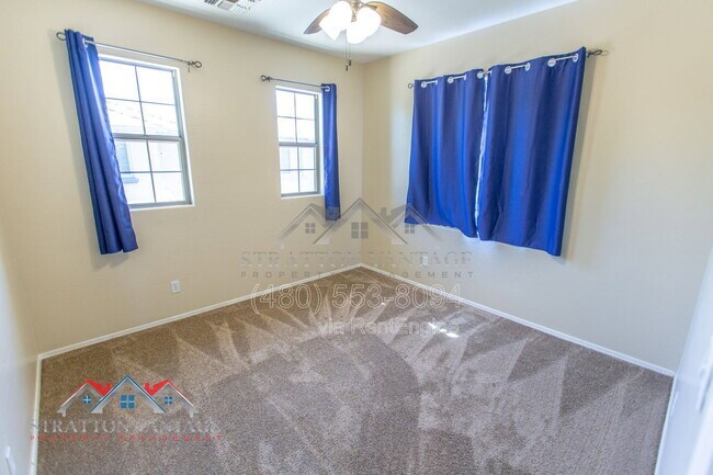 Building Photo - 9136 W Meadow Dr