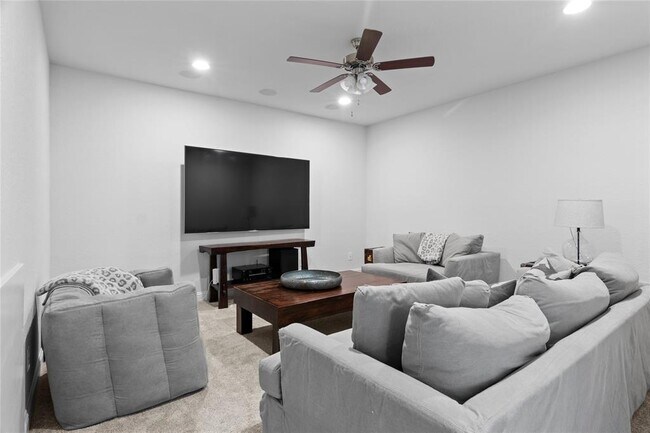 Building Photo - 211 Abbeyville Walk