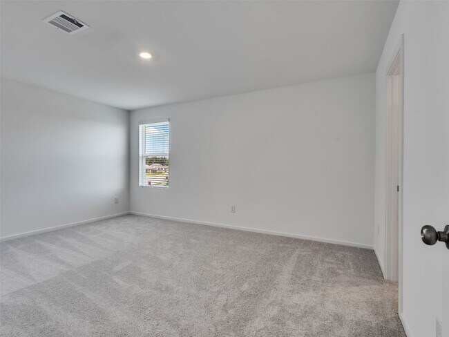 Building Photo - 921 Capracotta Dr