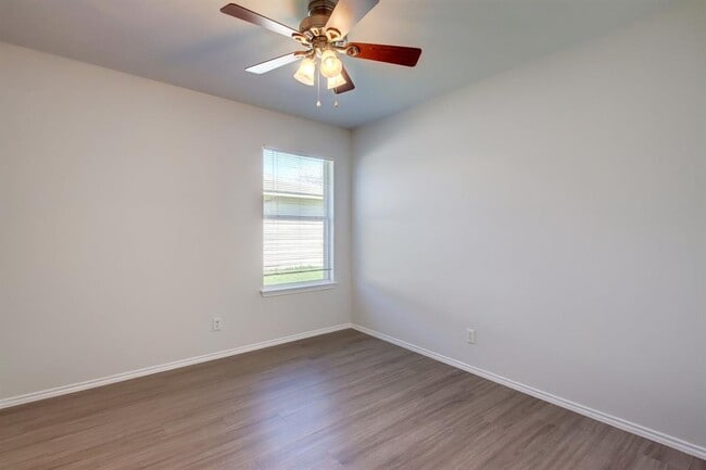 Building Photo - 218 Katy B Ln