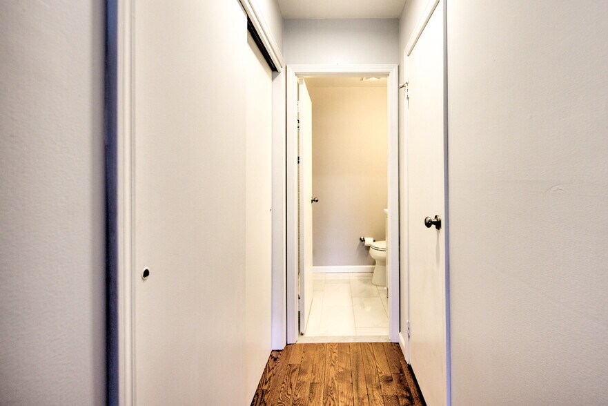 Building Photo - 411 W Conestoga Rd