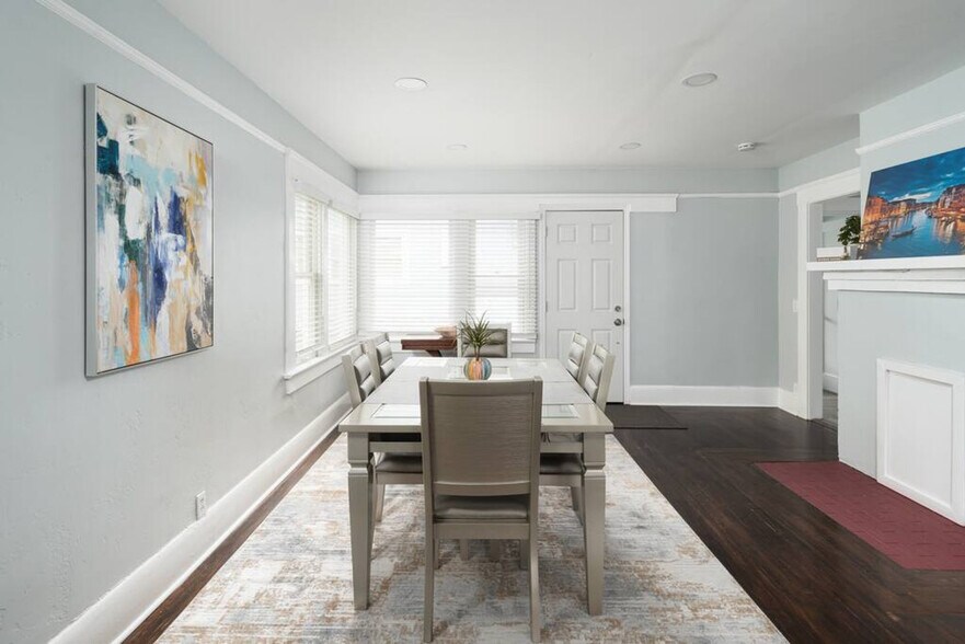 Building Photo - 2470 Union St