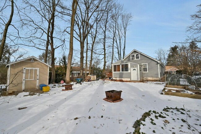 Building Photo - 42 Williams Ave