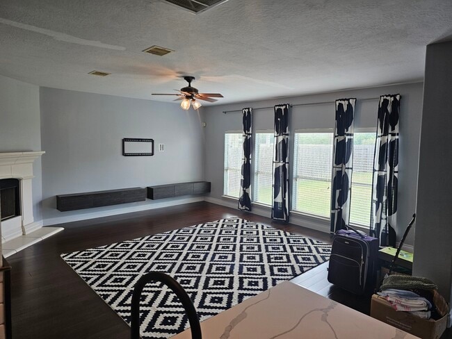 Building Photo - 1815 Creegan Park Ct