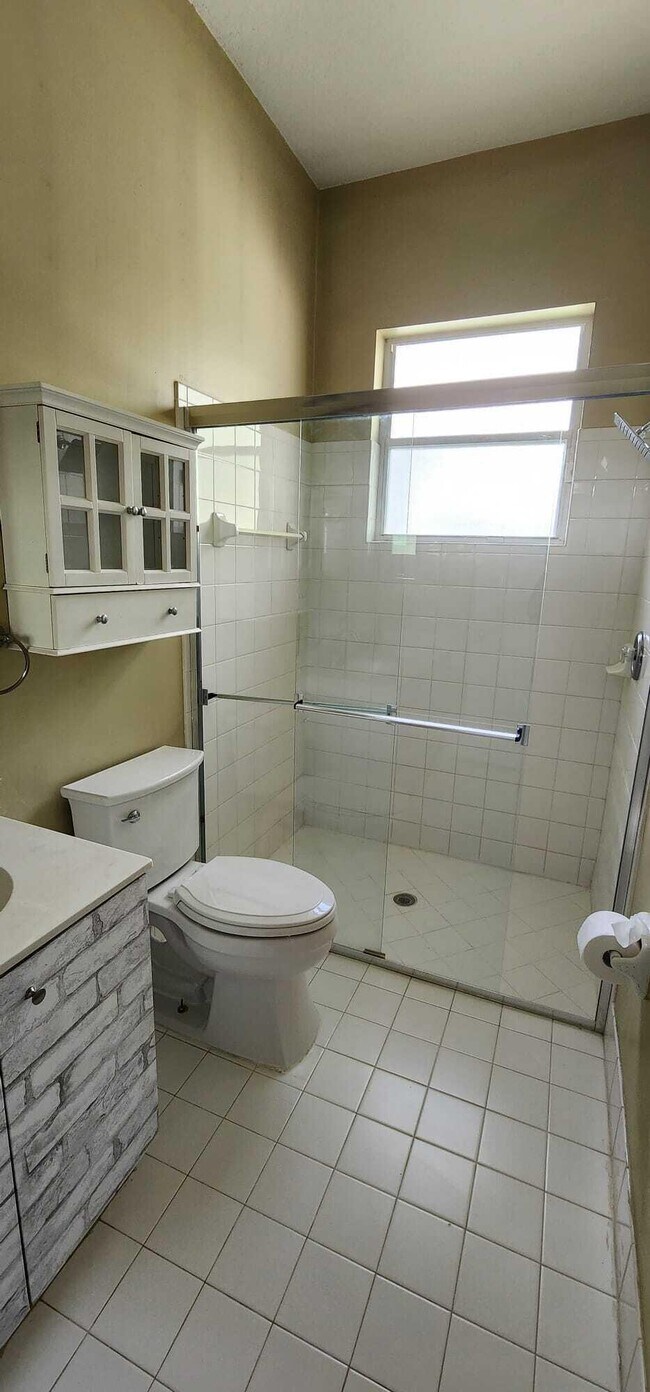 Building Photo - 146 Prestige Dr