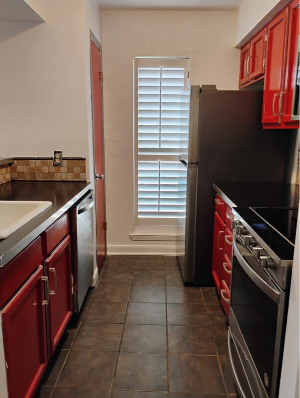 Building Photo - 10075 Westpark Dr