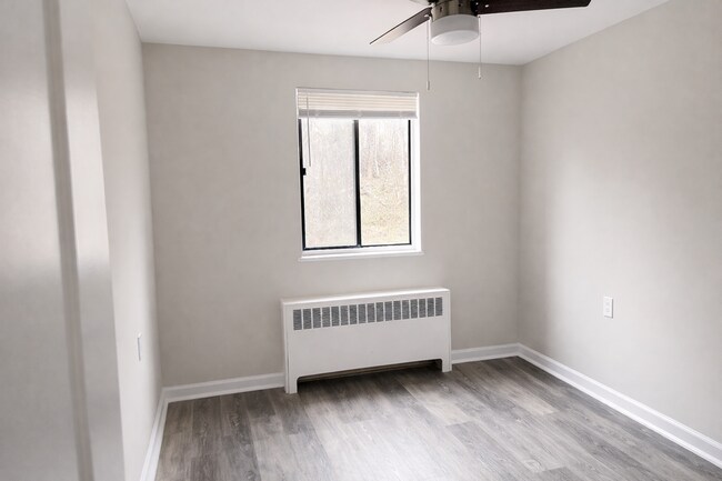 Building Photo - 4729 1st St SW