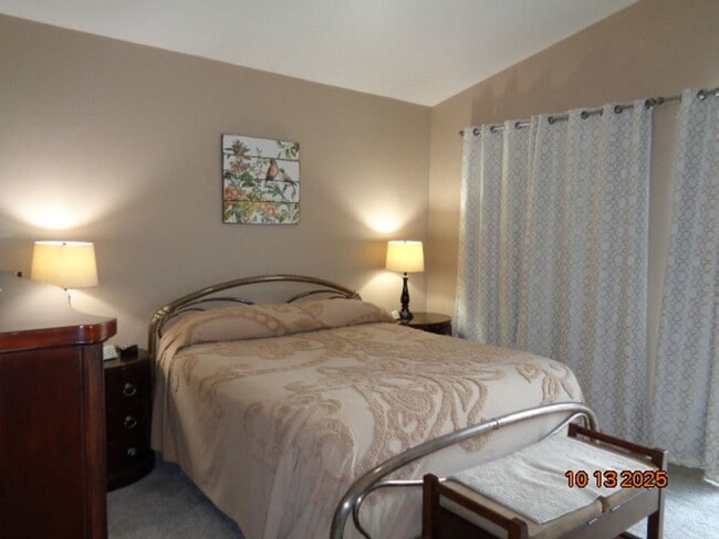 Building Photo - Immaculate One Story Home Offering 1989 sq. ft.