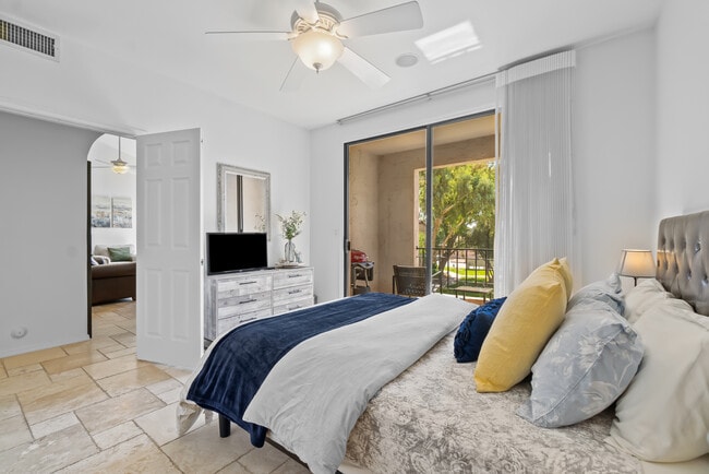 Building Photo - 9708 E Via Linda