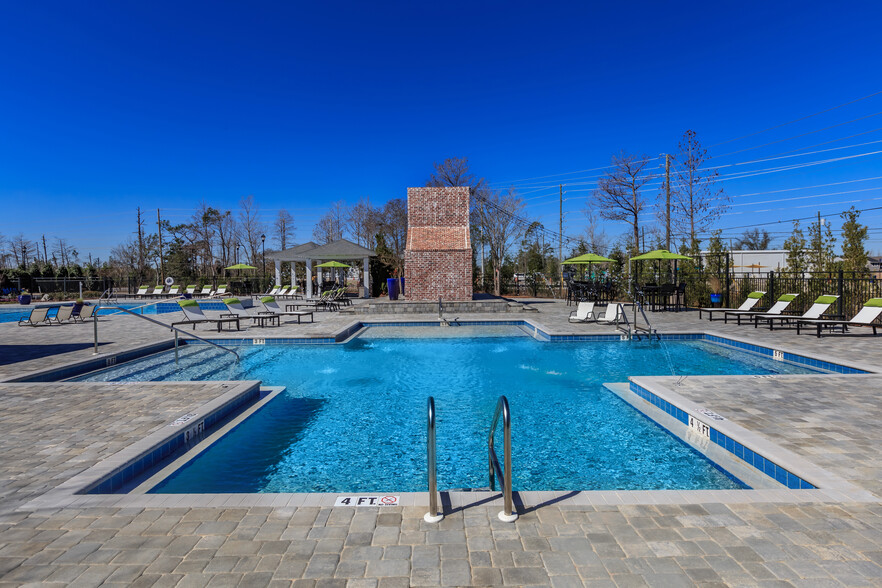 Building Photo - Arbor Trace Apartment Homes