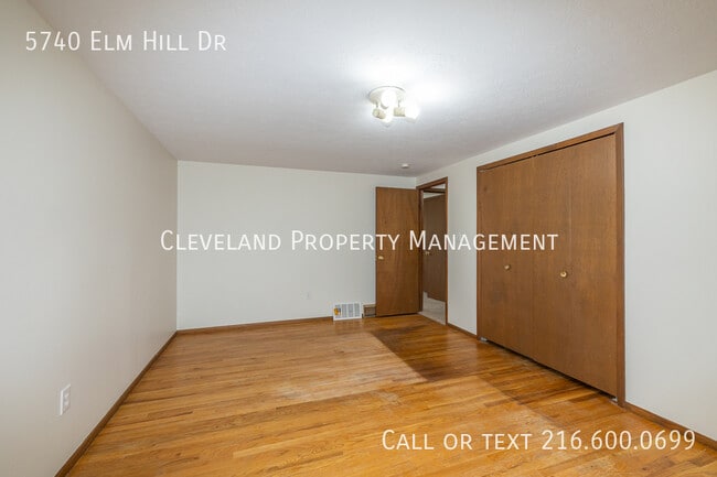 Building Photo - 5740 Elm Hill Dr