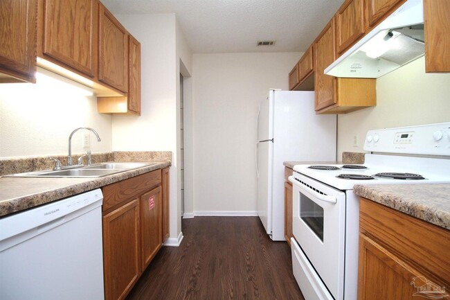 Building Photo - 5205 Charbar Dr
