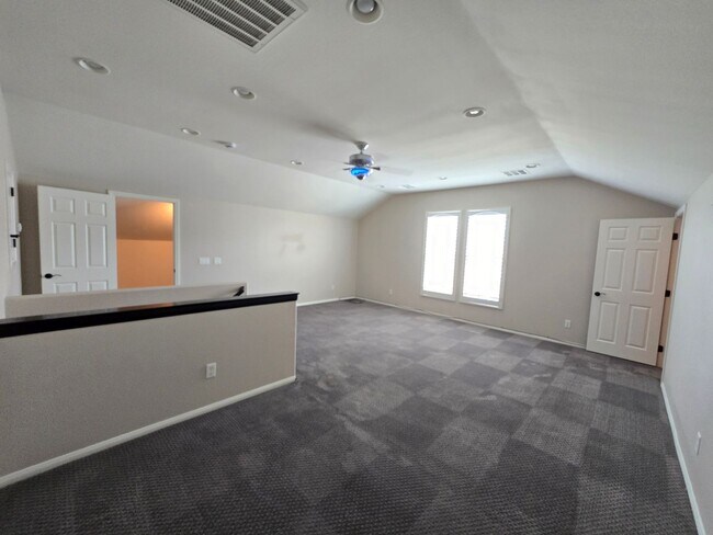 Building Photo - Unique Summerlin Home!