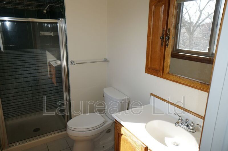 Building Photo - 1853 S Oakland St