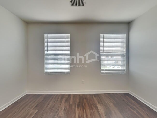 Building Photo - 36 Jones Creek Cir