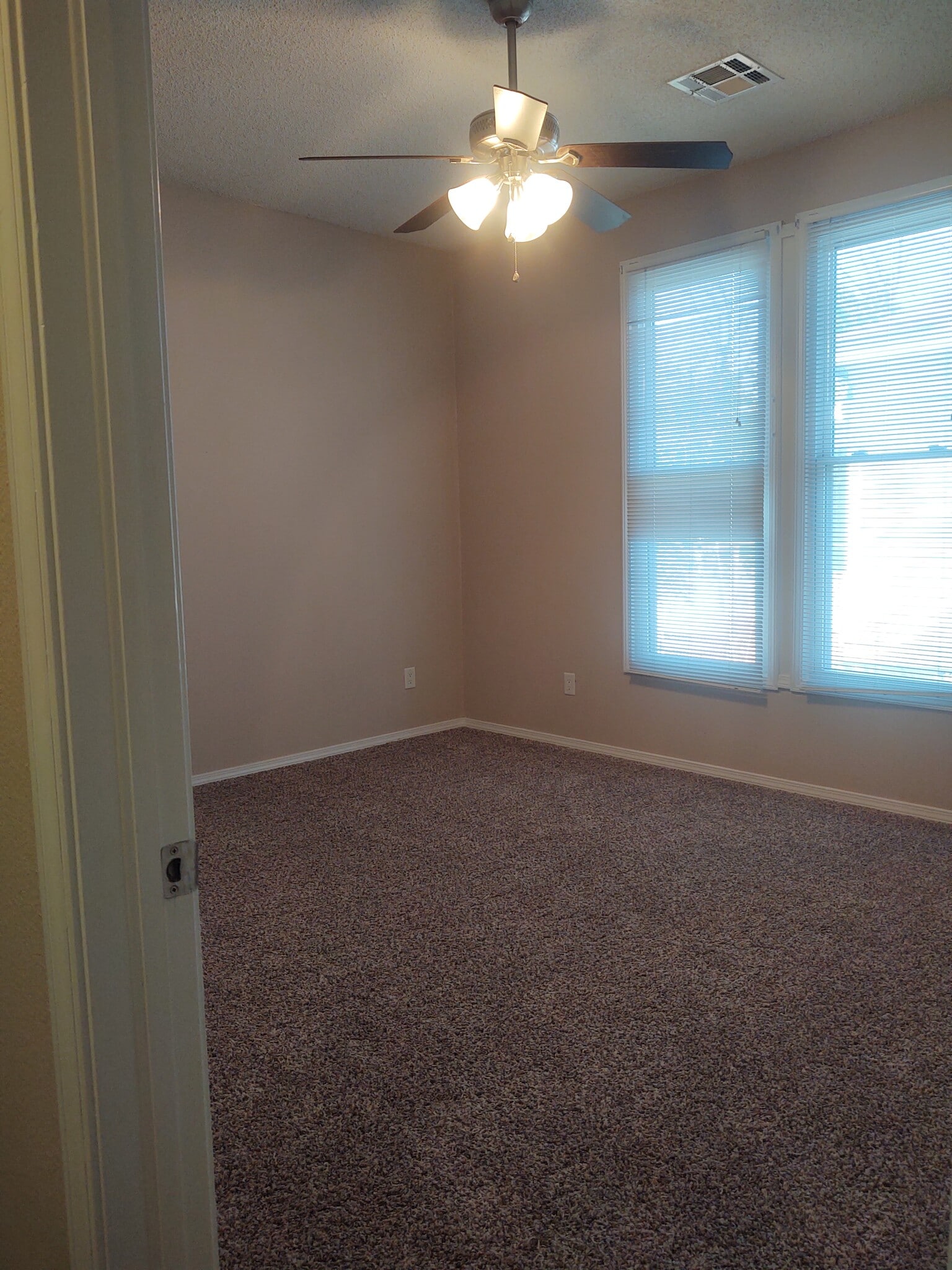 Building Photo - 2819 Tilles Ave