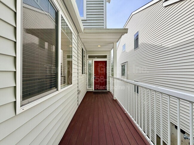 Building Photo - 13760 SW Mapleview Ln