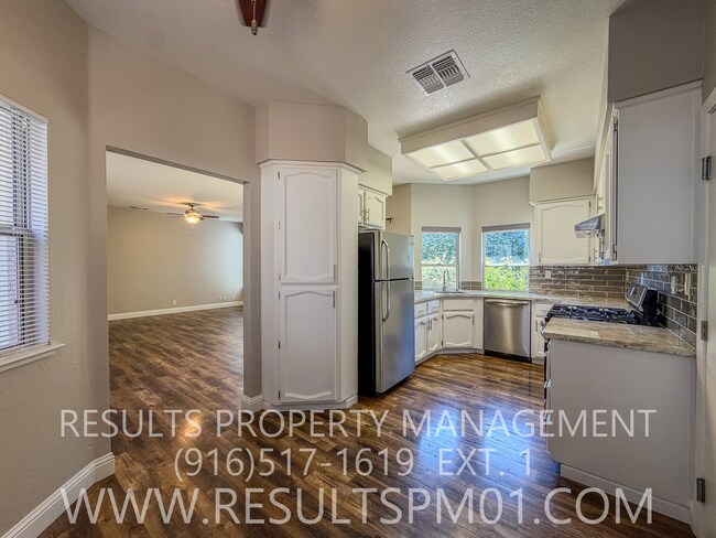 Building Photo - Beautifully updated 3 Bedroom Rocklin home.