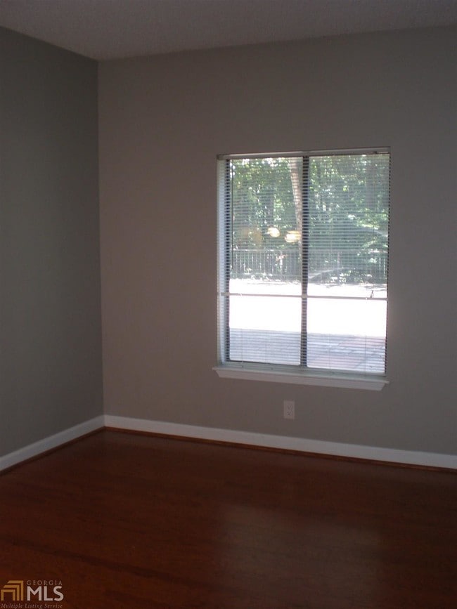 Building Photo - 1962 Spectrum Cir