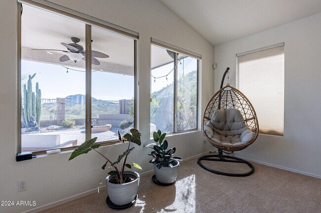 Building Photo - 2017 E Creedance Blvd