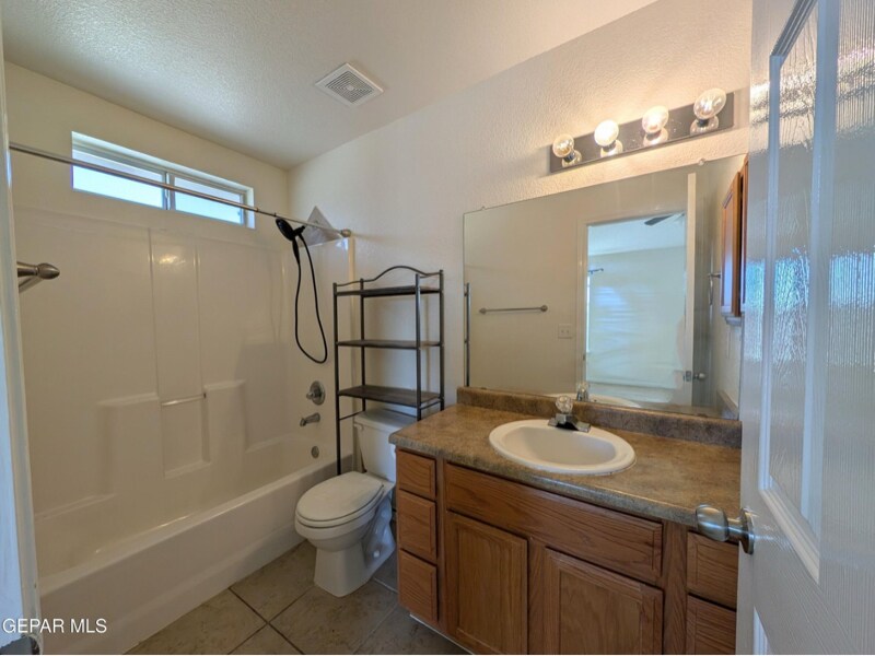 Building Photo - 11740 Autumn Wheat Dr