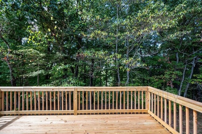 Building Photo - 1963 TN-166