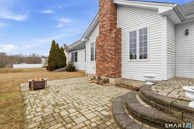 Building Photo - 4 Chatfield St