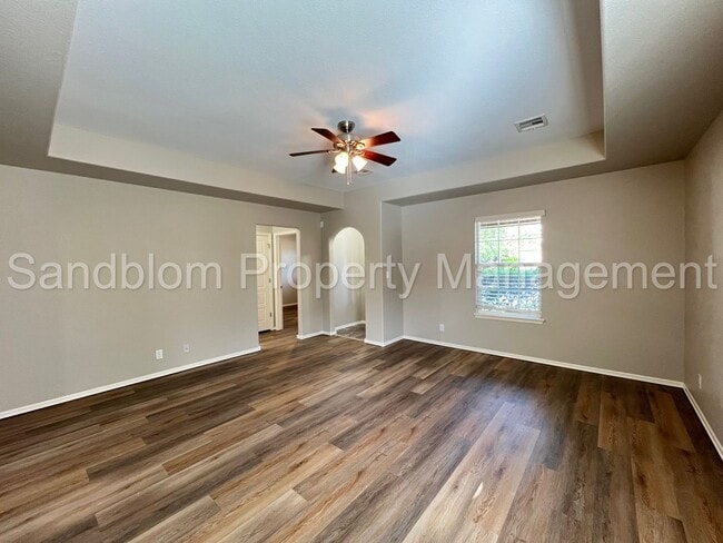 Building Photo - FOR LEASE | Jenks | $1645 Rent | Available...